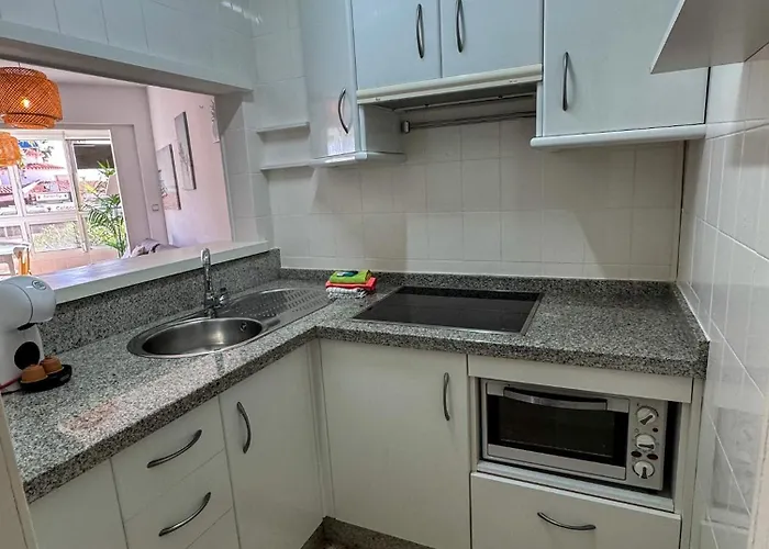 La Sonrisa By Ist * Málaga